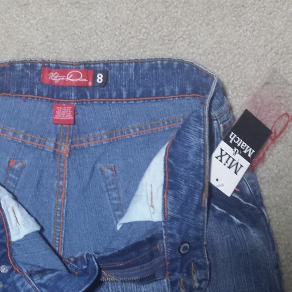 Vintage Diva Jeans Size 8  Distressed Capri Cuffed - Picture 6 of 8